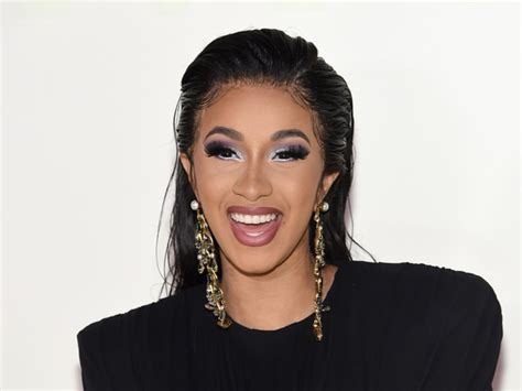 Cardi B Says She’s No Longer Dropping a New Album This Year。